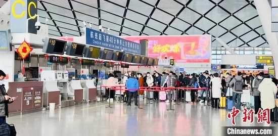 春运期间广西南宁机场旅客吞吐量超144万人次 第1张